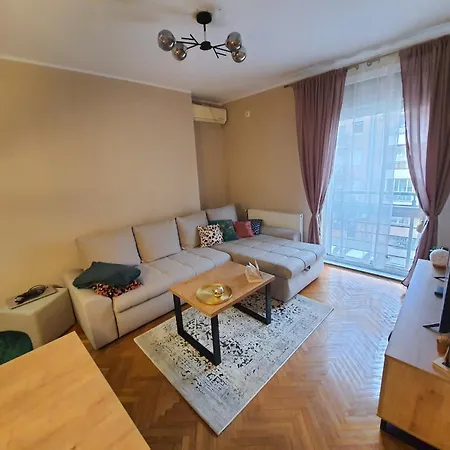 Aurora アパート *